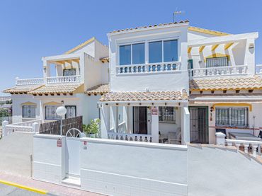 Xalet amb piscina en venda a Orihuela Costa