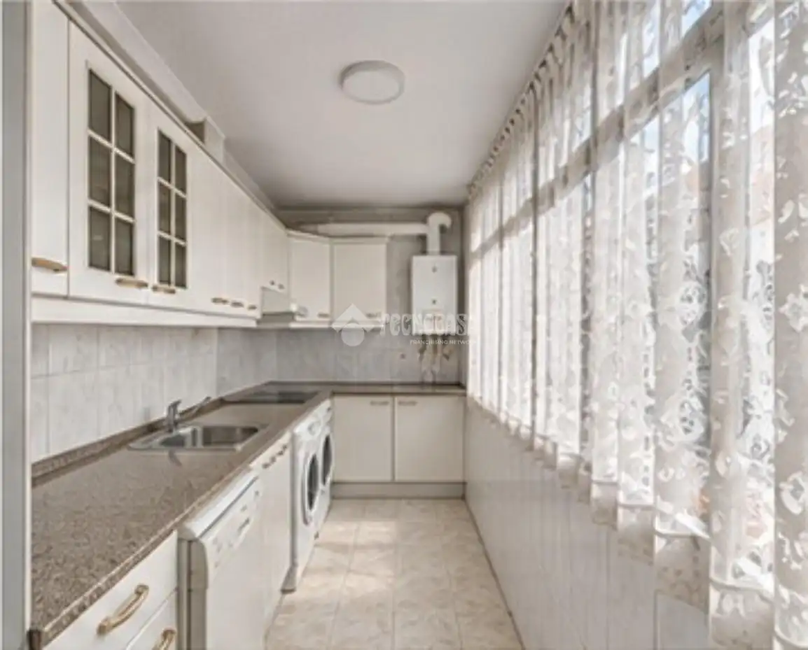 Kitchen of Flat for sale in Zarzaquemada
