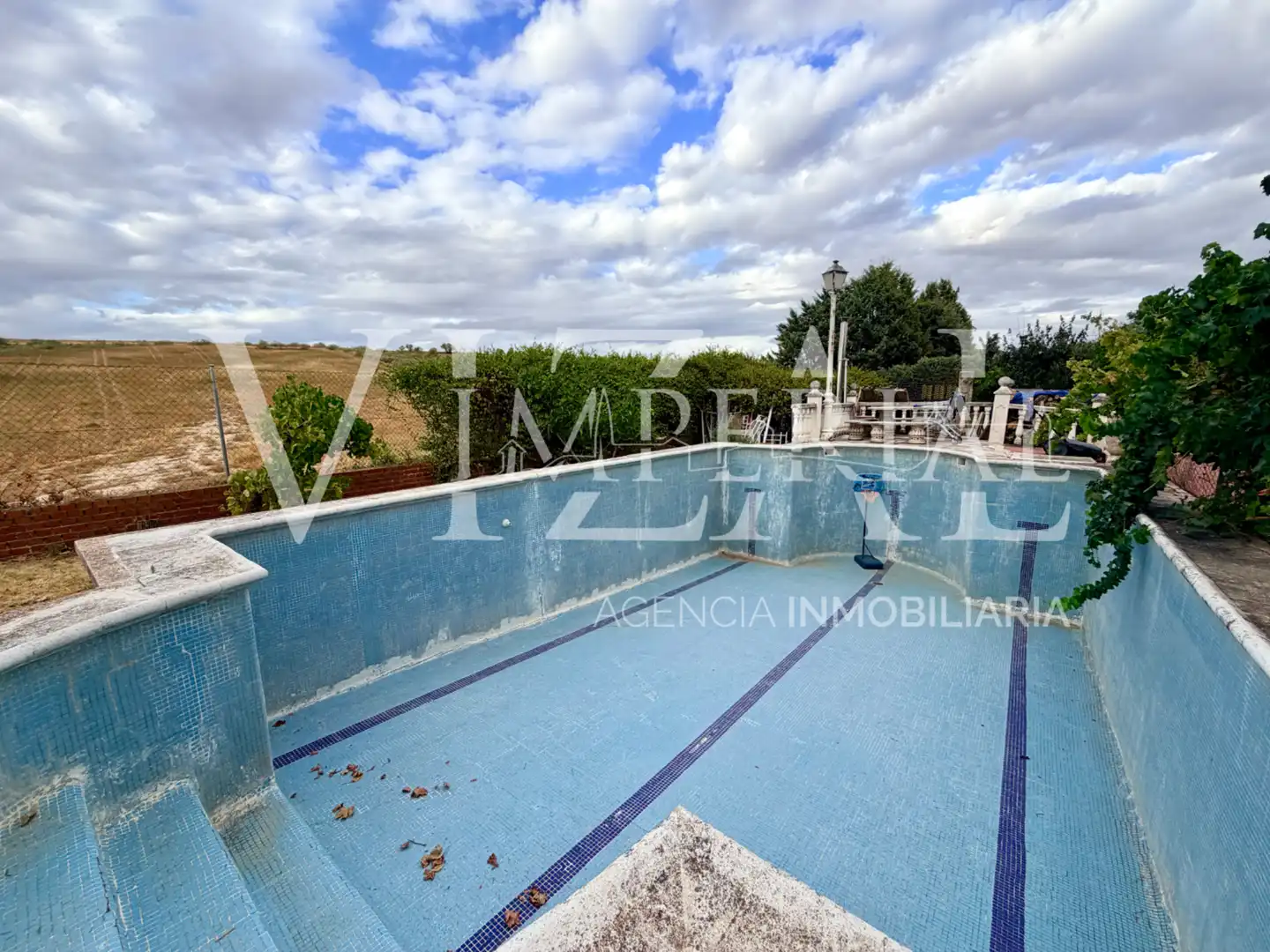 House with terrace for sale in Calle del Río-Almendros, imagen 5