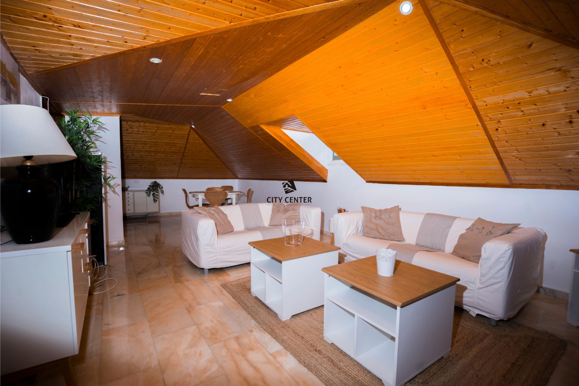 Sala d'estar de Àtic de lloguer en Puerto de la Cruz amb Terrassa i Moblat