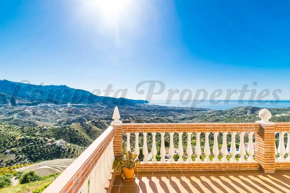 Casa con piscina in vendita a Torrox Pueblo, imagen 3