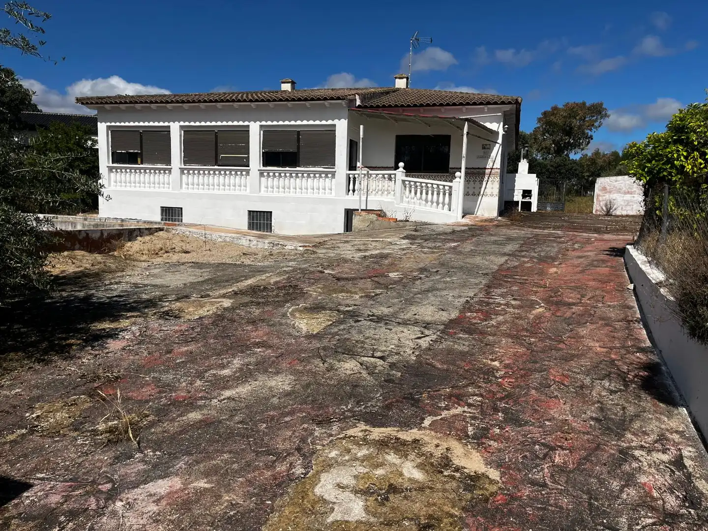 Vista exterior de Casa o chalet en venta en San Román de los Montes
