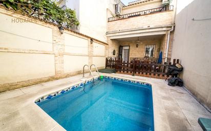 Swimming pool of Single-family semi-detached for sale in Las Ventas de Retamosa  with Air Conditioner, Terrace and Swimming Pool
