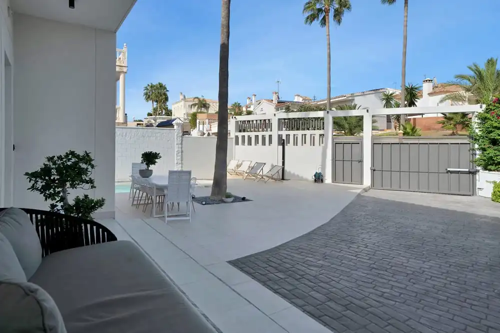 Casa o chalet en venta en El Faro de Calaburra - Chaparral