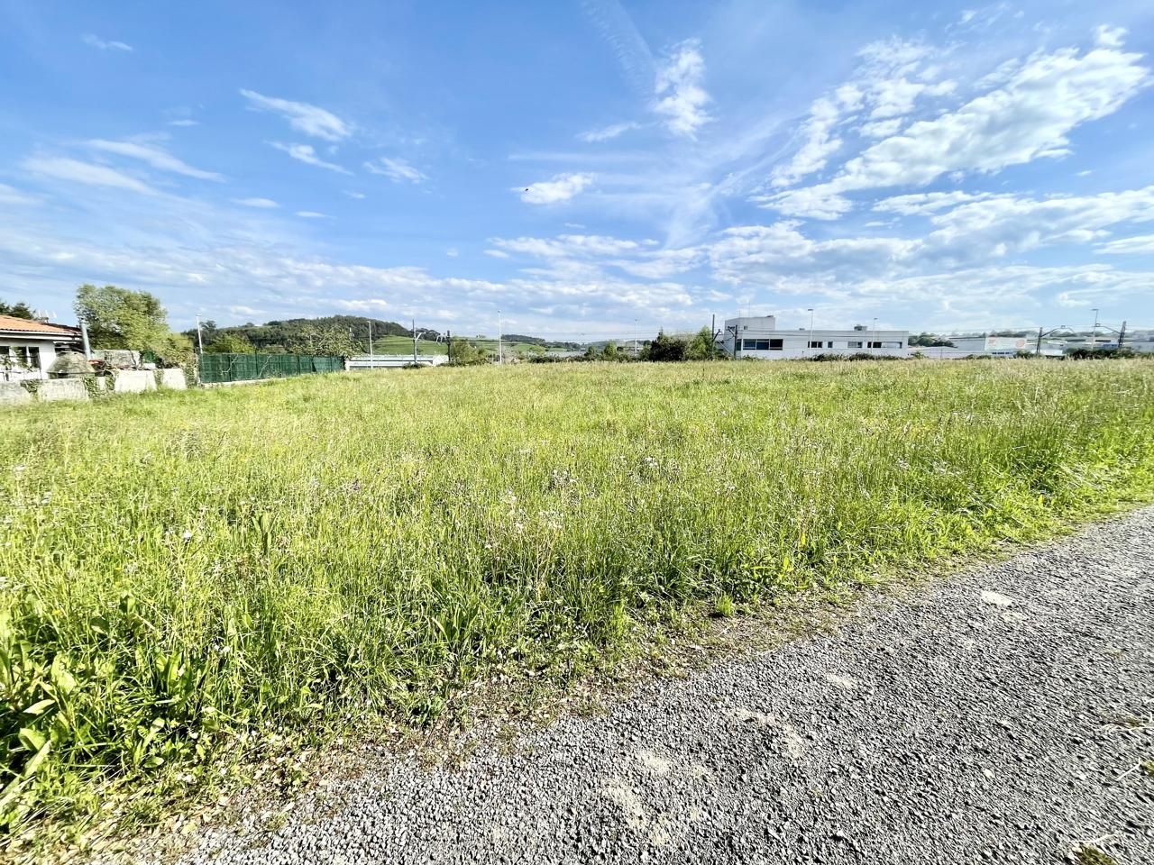 Residencial en venda a Bezana - Prezanes