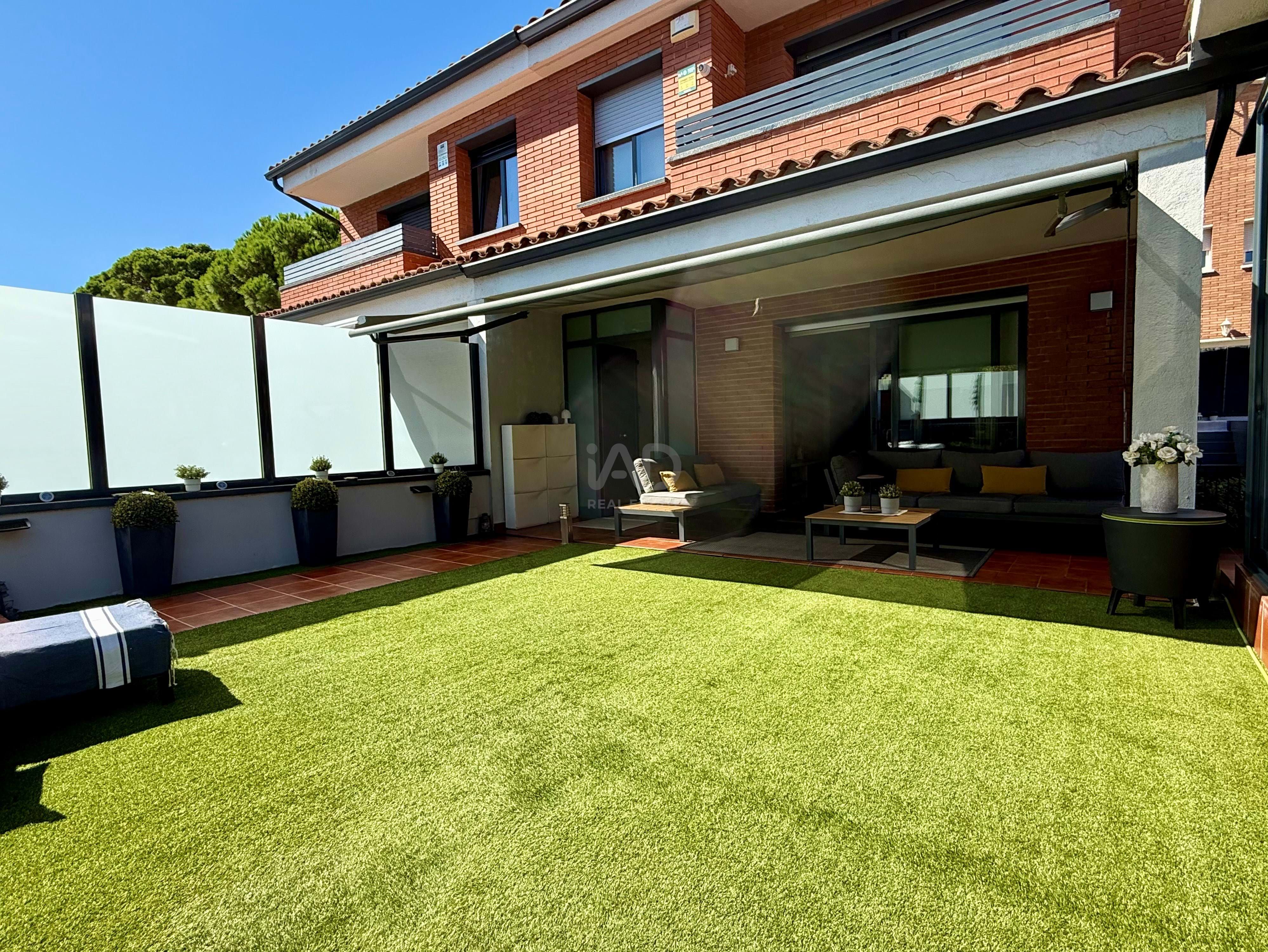 Terrace of Single-family semi-detached for sale in Sant Vicenç de Montalt  with Air Conditioner, Heating and Terrace