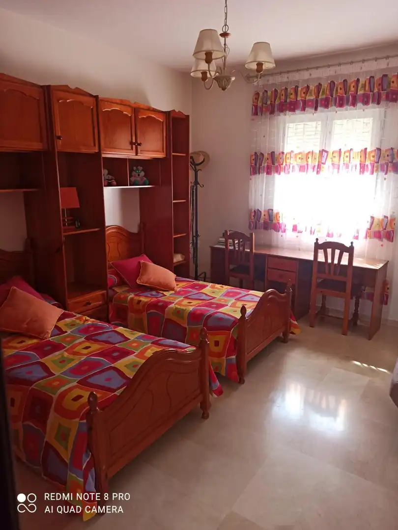 Habitación de Casa o chalet en venta en Baena con Aire acondicionado, Calefacción y Jardín privado