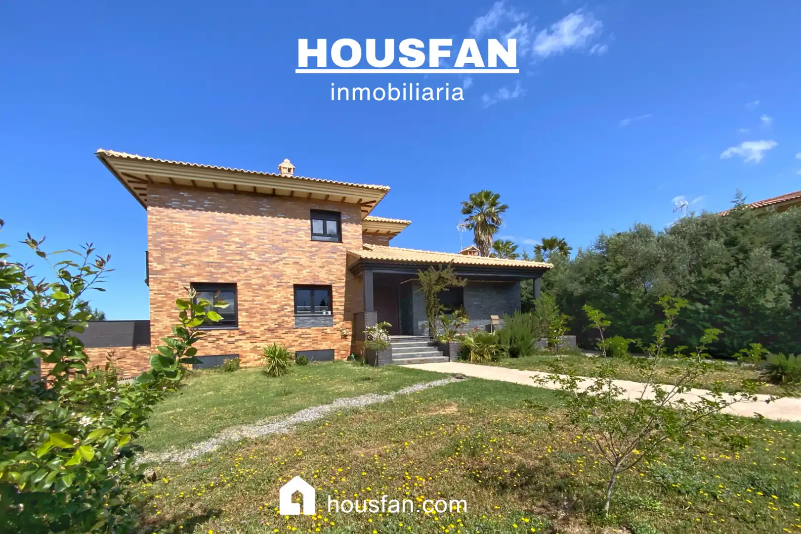 Vista exterior de Casa o xalet en venda en Cáceres amb Aire condicionat, Calefacció i Jardí privat