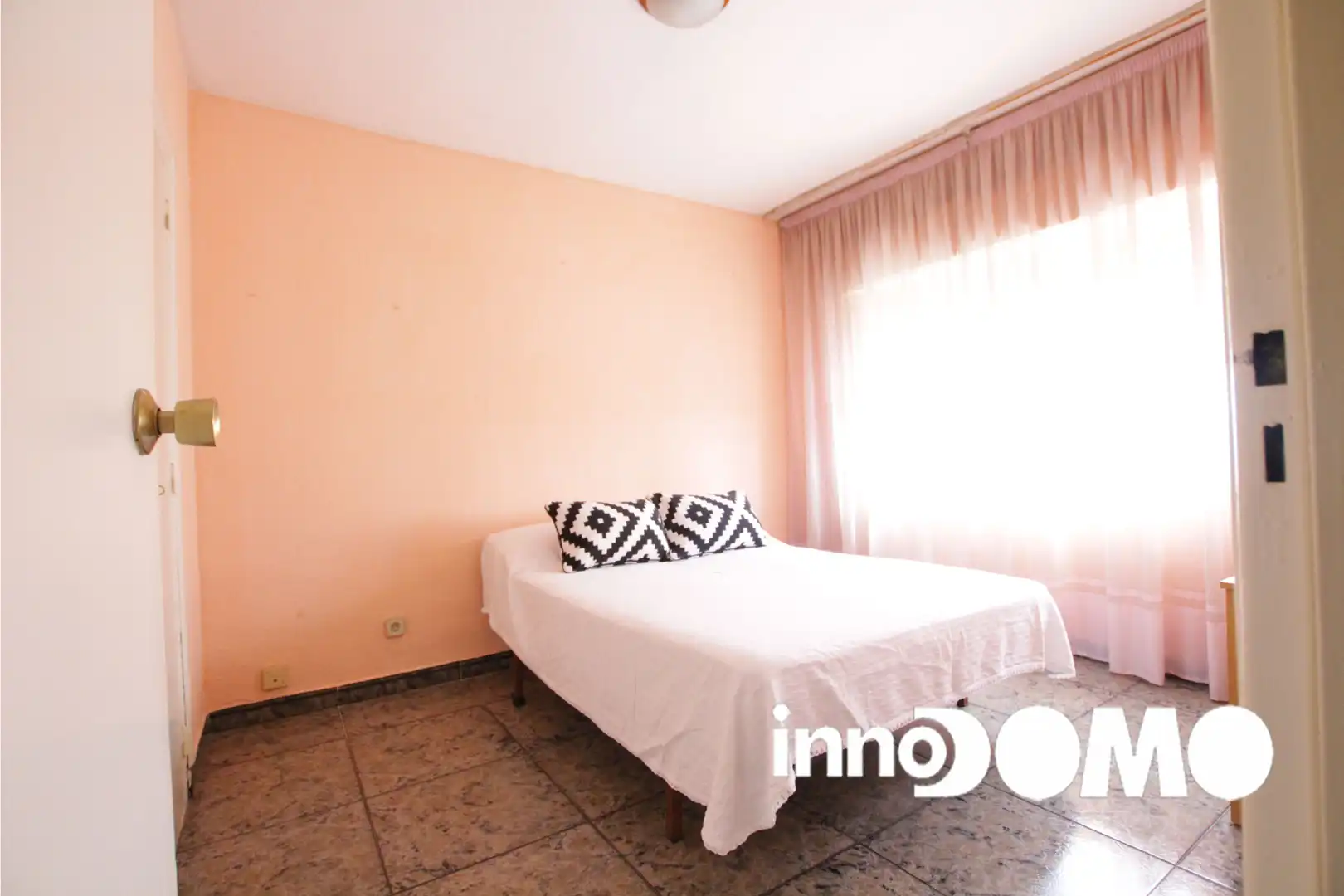 Piso en venta en Calle de la Rioja, Zarzaquemada
