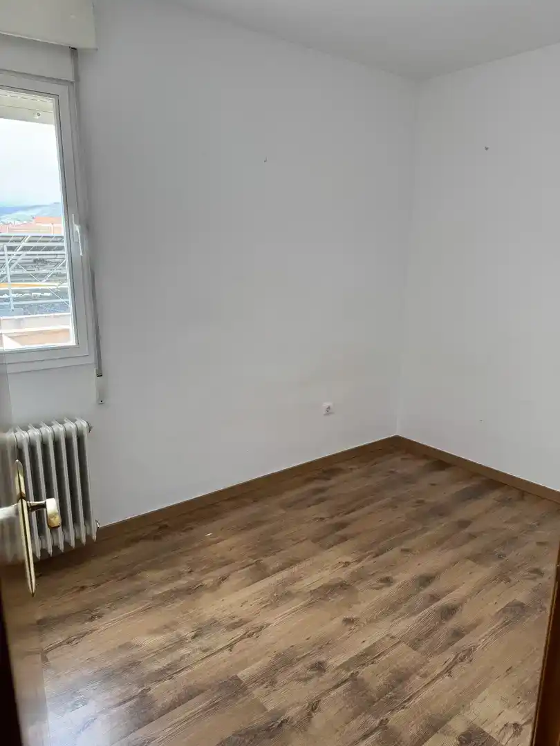 Habitación de Piso en venta en Baza con Aire acondicionado, Parquet y Trastero