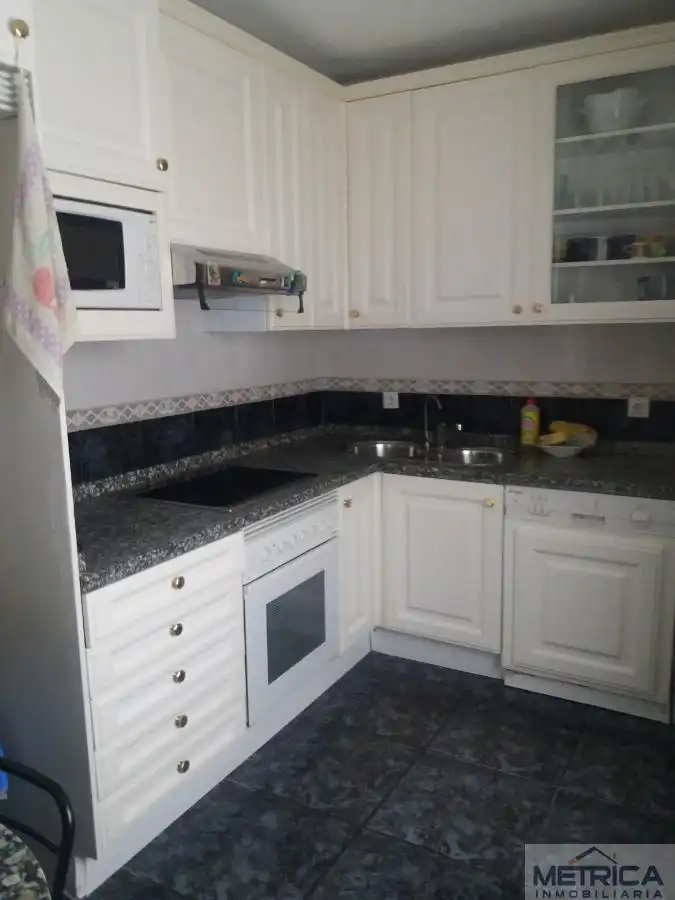 Cocina de Piso de alquiler en Salamanca con Calefacción, Terraza y Trastero