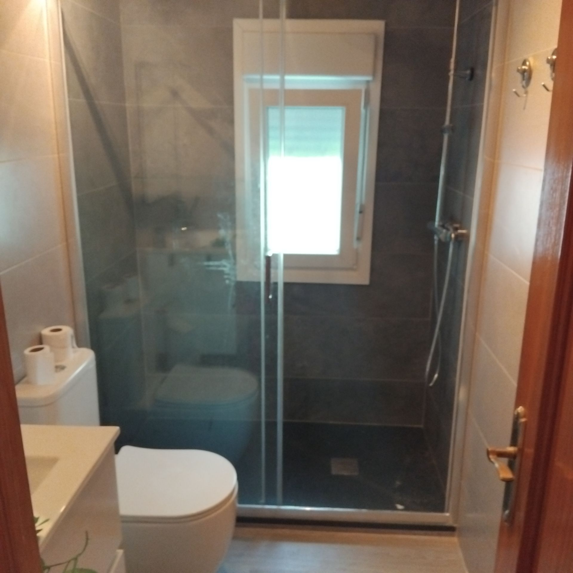 Baño de Piso en venta en Alcorcón con Aire acondicionado, Calefacción y Terraza