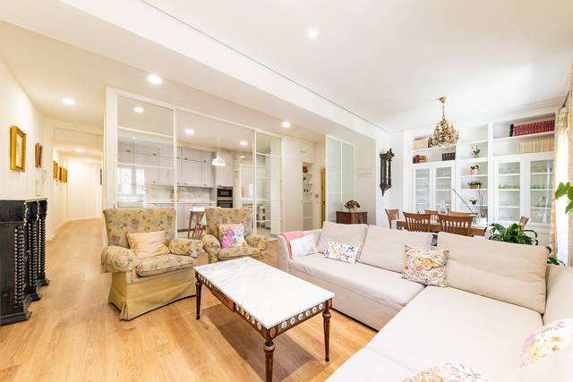 Piso en Venta en Paseo del Marqués de Zafra en Fuente del Berro