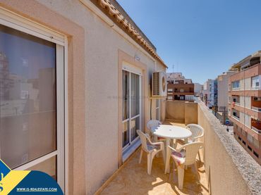 Àtic amb piscina en venda a Centro