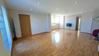 Sala d'estar de Àtic en venda en Museros amb Aire condicionat, Terrassa i Balcó