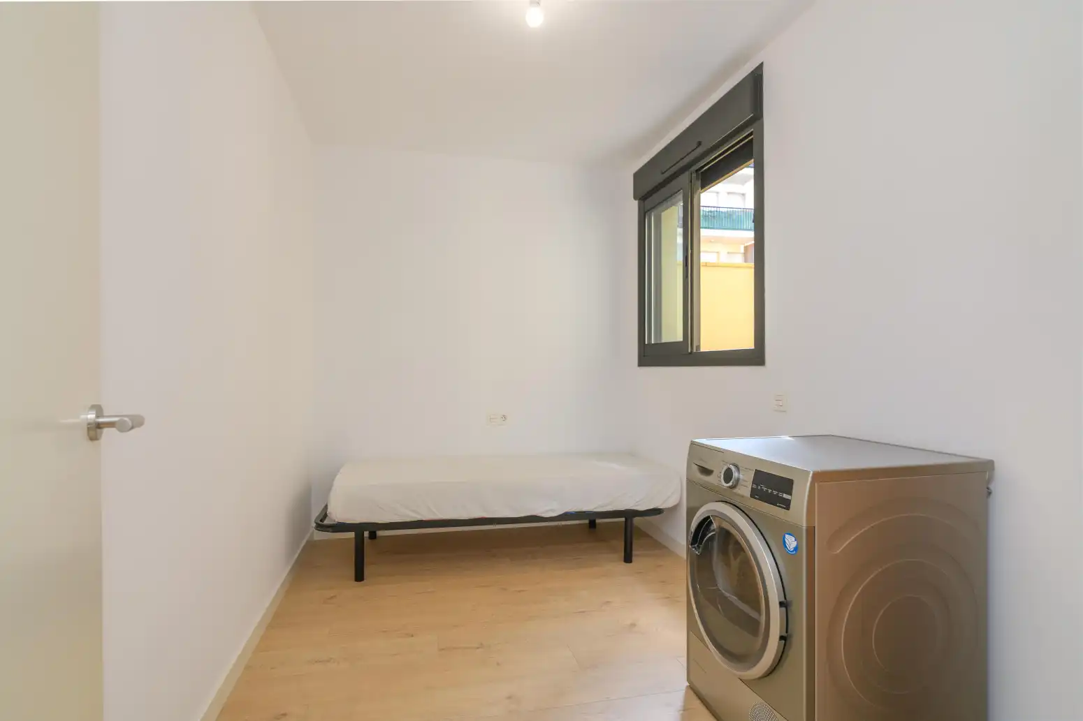 Bedroom of Flat for sale in Sant Boi de Llobregat  with Air Conditioner, Heating and Balcony