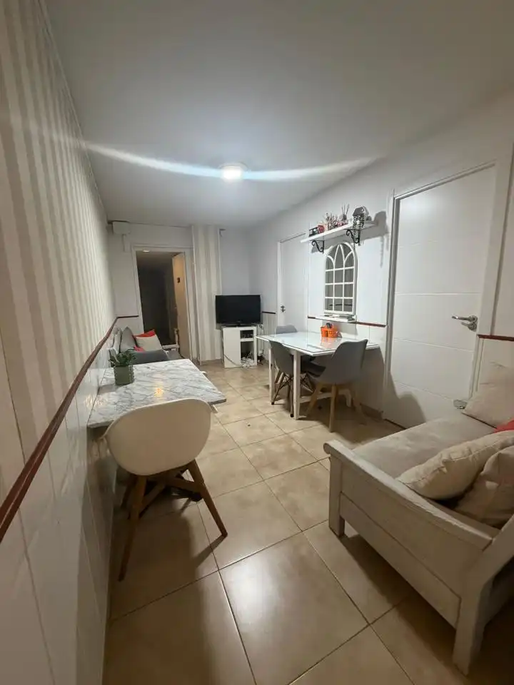 Sala de estar de Piso para compartir en Madrid con Amueblado