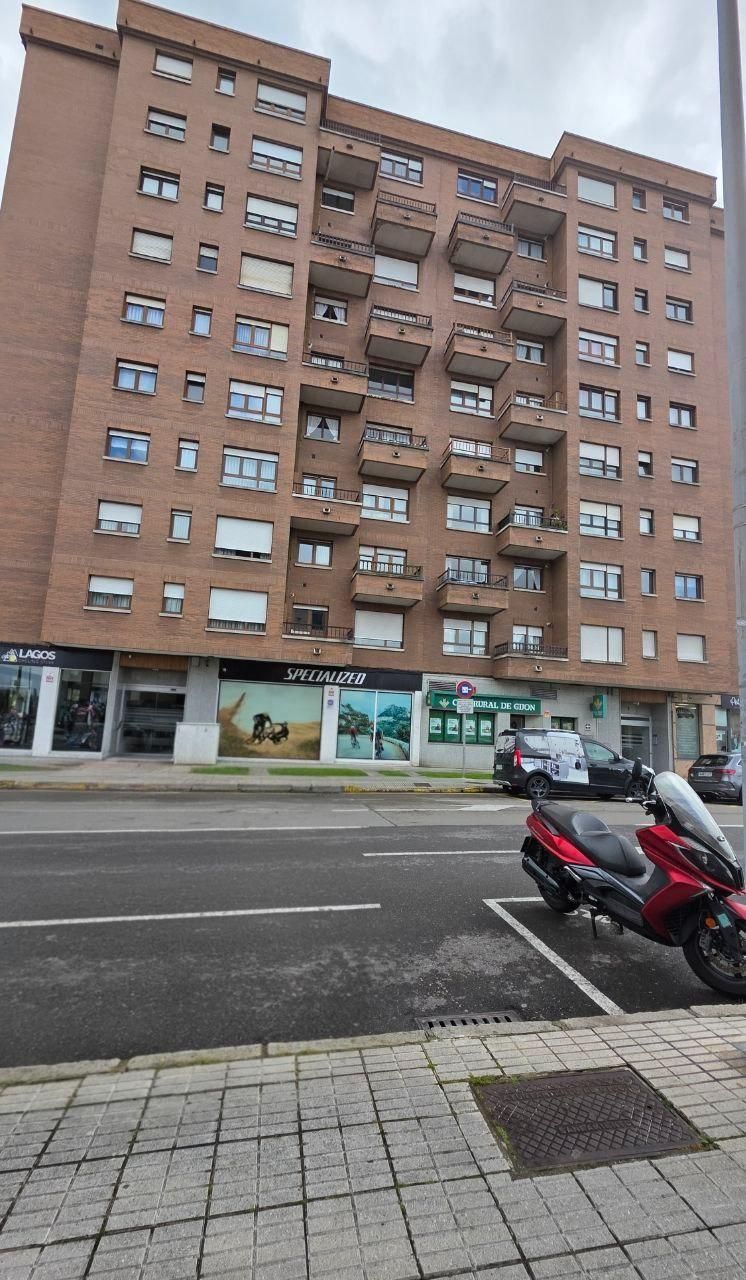 Vista exterior de Apartamento en venta en Gijón  con Calefacción, Terraza y Trastero