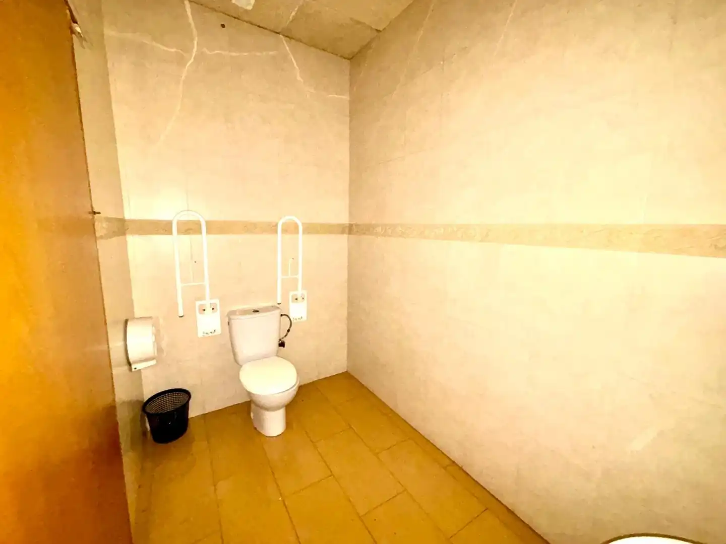 Gewerbefläche zum Verkauf in Barrio del Sureste, imagen 19
