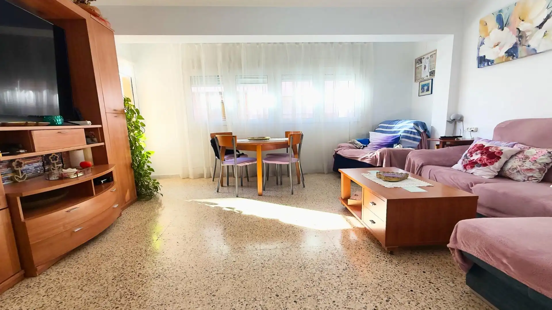 Living room of Flat for sale in Benidorm  with Furnished and Balcony
