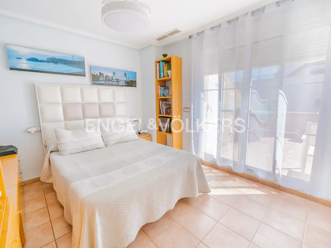 Dormitori de Casa o xalet en venda en Alicante / Alacant amb Aire condicionat, Calefacció i Jardí privat