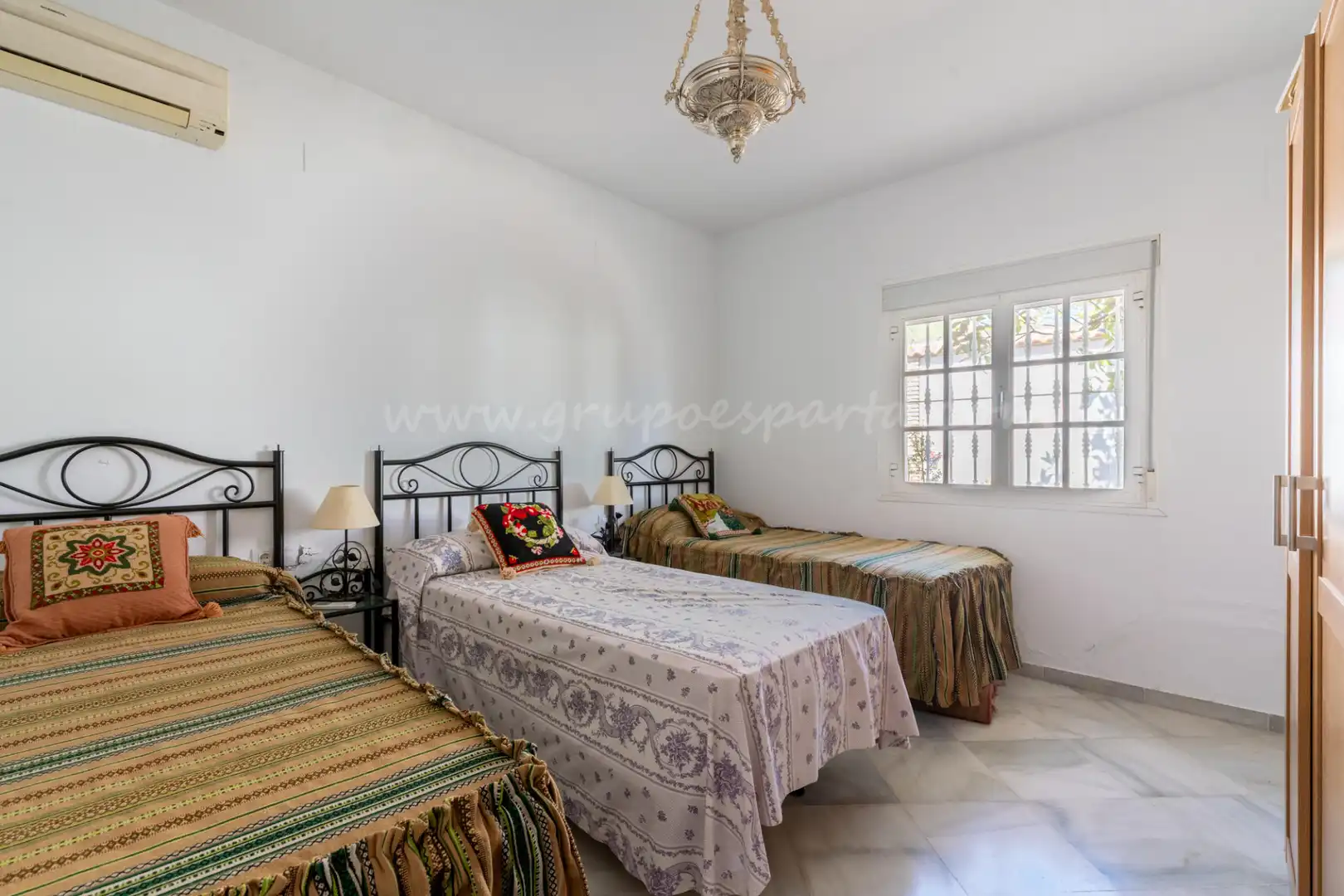 Habitación de Casa o chalet en venta en Villanueva del Ariscal con Aire acondicionado, Calefacción y Jardín privado