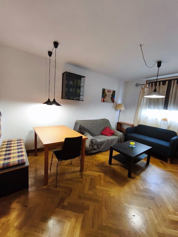 Sala d'estar de Pis de lloguer en A Coruña Capital  amb Calefacció, Traster i Moblat