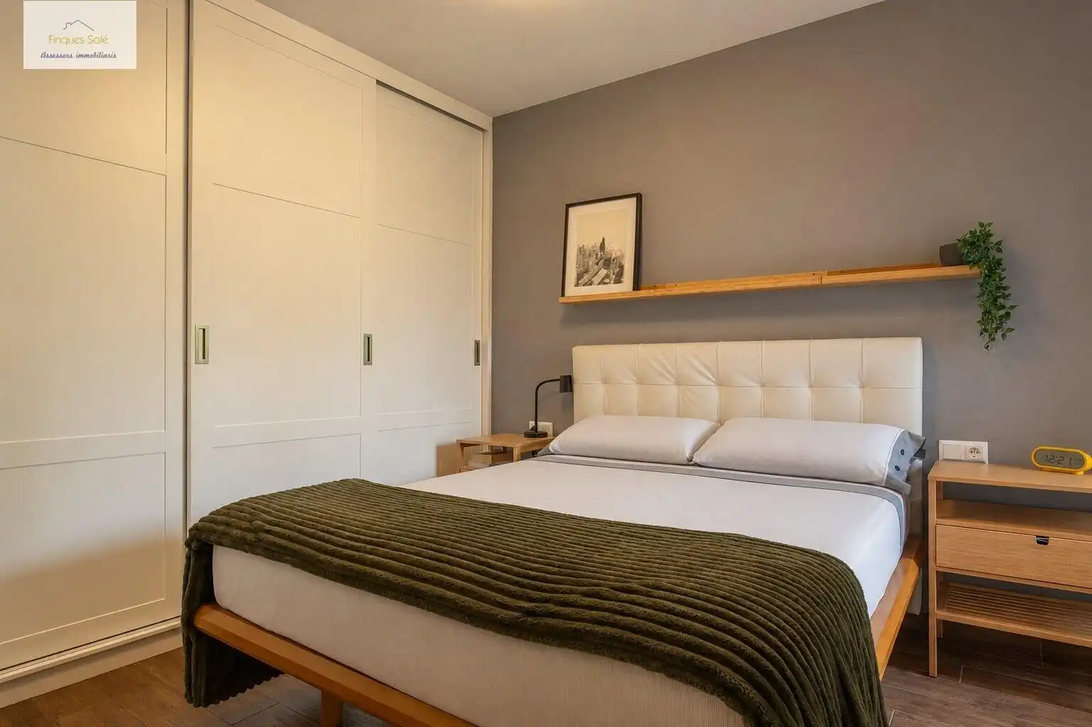 Schlafzimmer von Wohnung zum Verkauf in Badalona mit Klimaanlage, Heizung und Terrasse