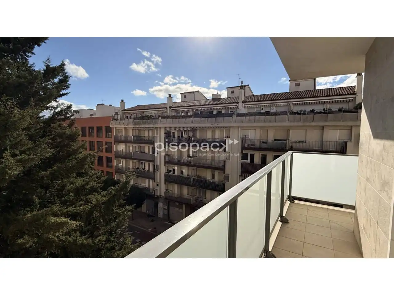 Vista exterior de Piso en venta en  Pamplona / Iruña con Aire acondicionado, Terraza y Trastero