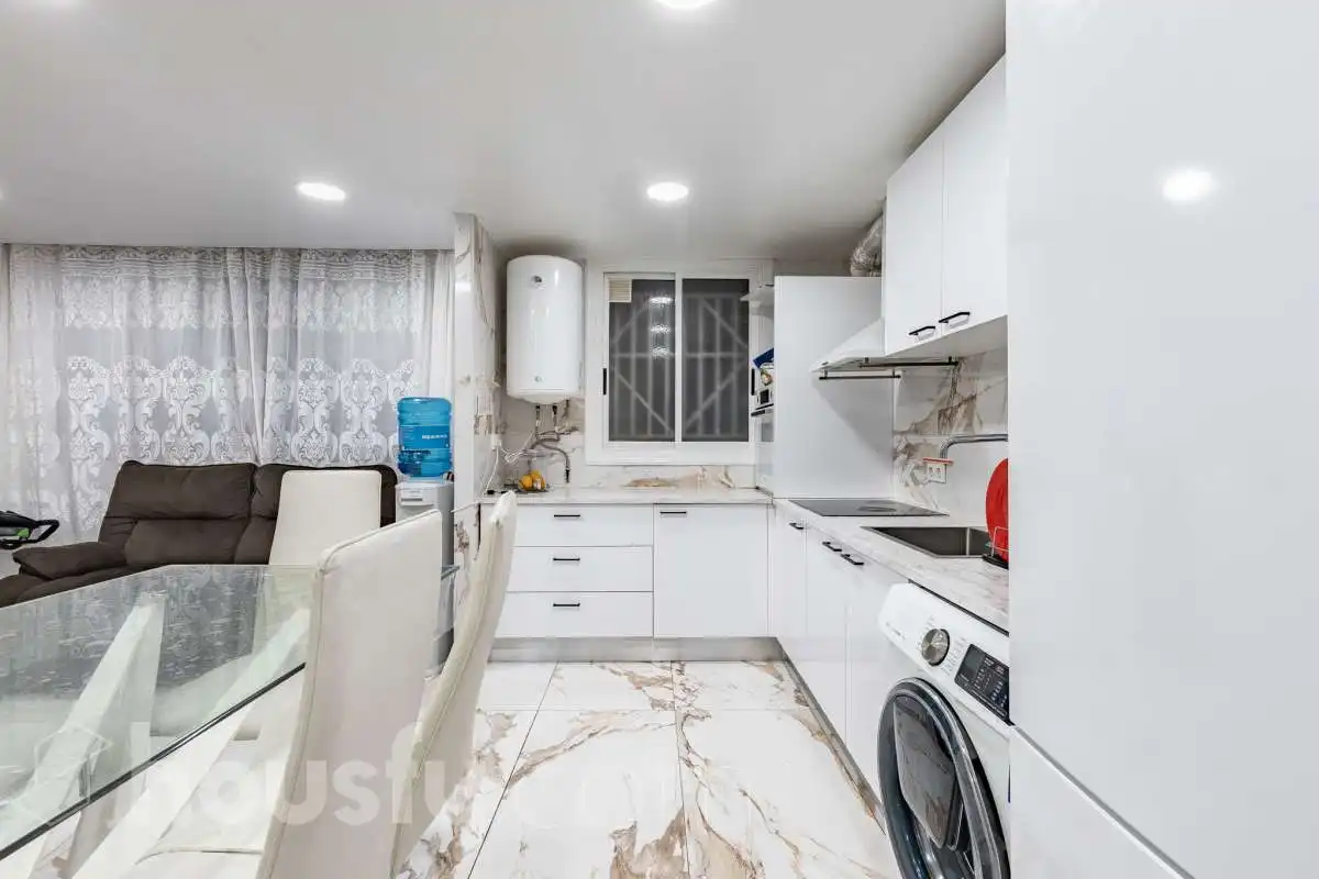 Cocina de Planta baja en venta en Badia del Vallès, Barcelona
