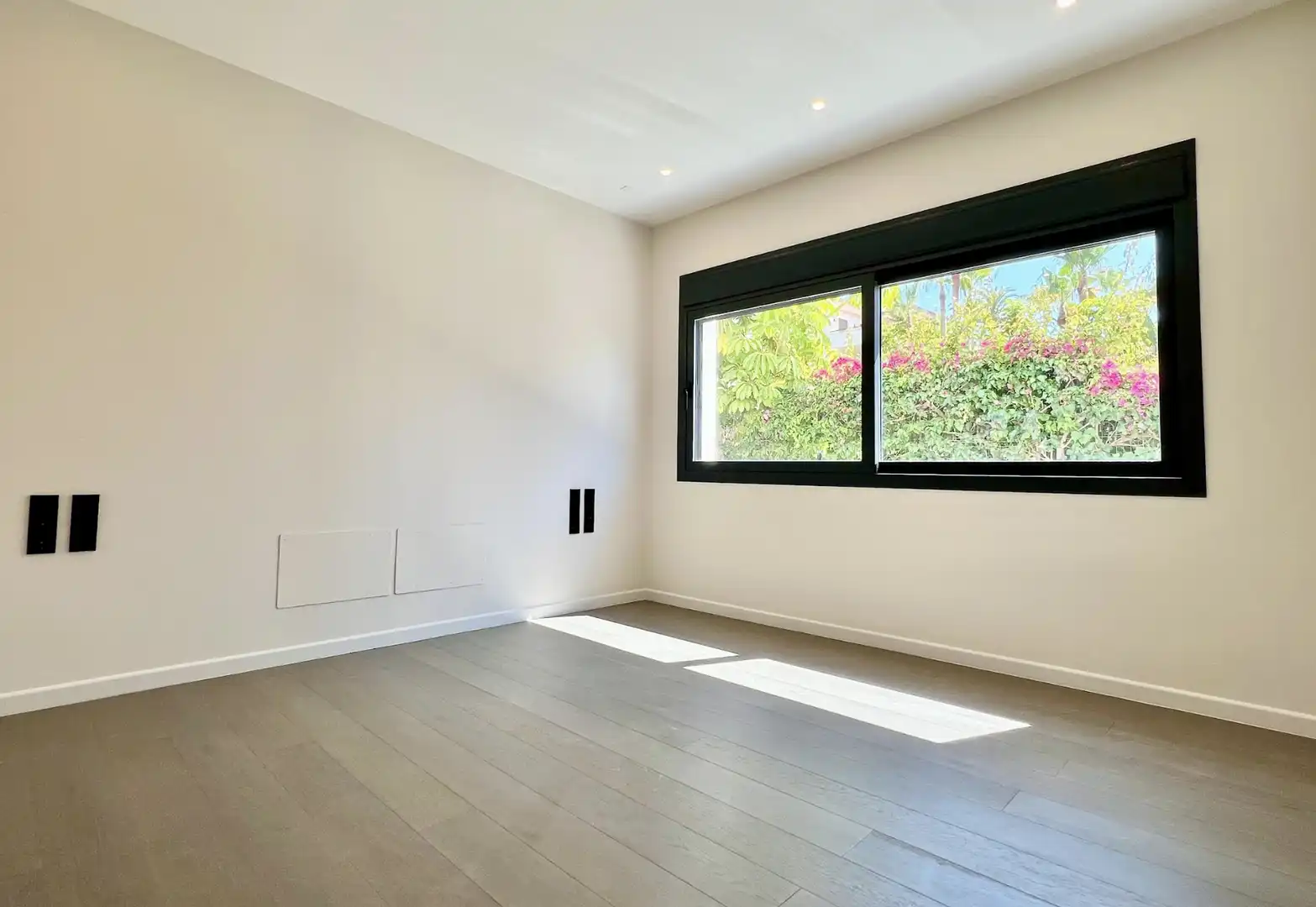 Schlafzimmer von Haus oder Chalet zum Verkauf in Marbella mit Klimaanlage, Heizung und Privatgarten