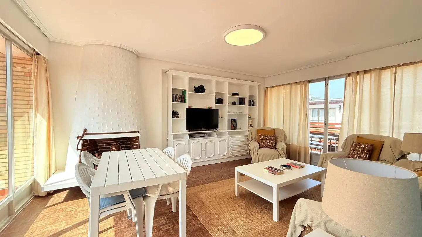 Living room of Flat for sale in Laredo