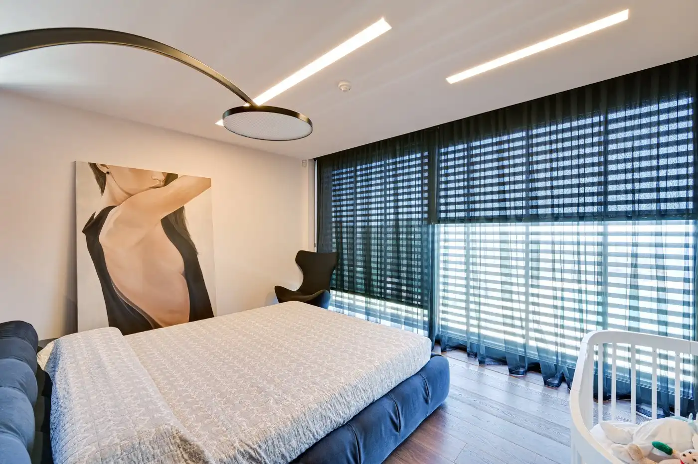 Schlafzimmer von Haus oder Chalet zum Verkauf in Lloret de Mar mit Klimaanlage, Heizung und Privatgarten