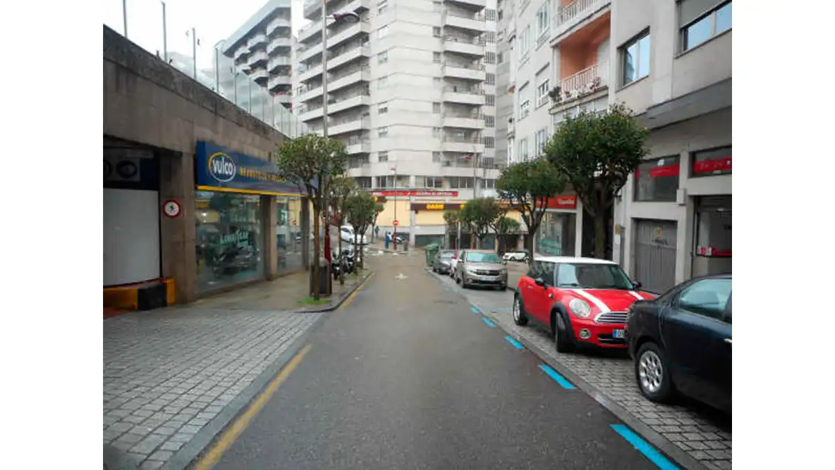 Local en venta en VENEZUELA, 33, Plaza España - Corte Inglés