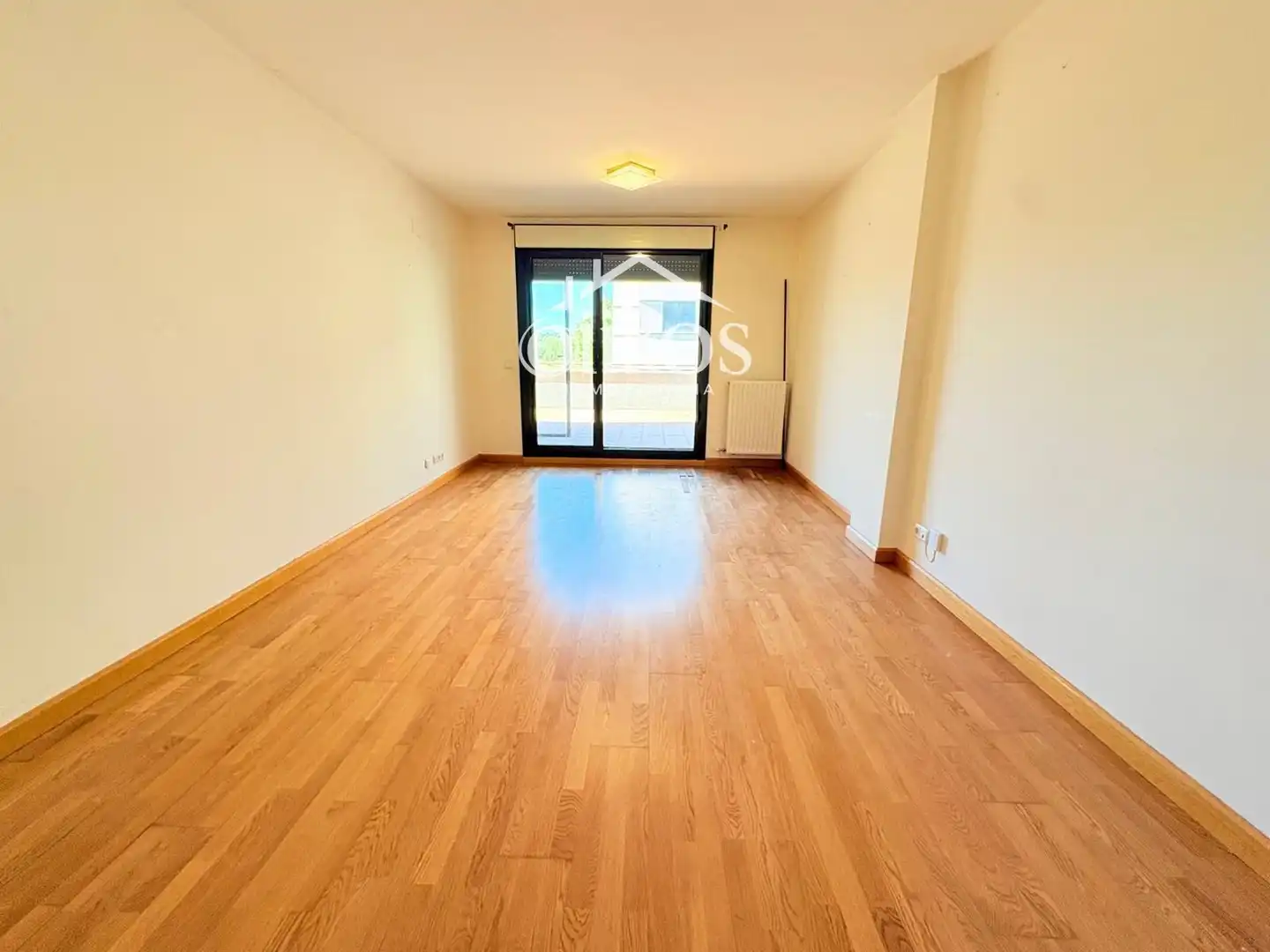 Vista exterior de Piso en venta en Villamayor con Calefacción, Trastero y Balcón
