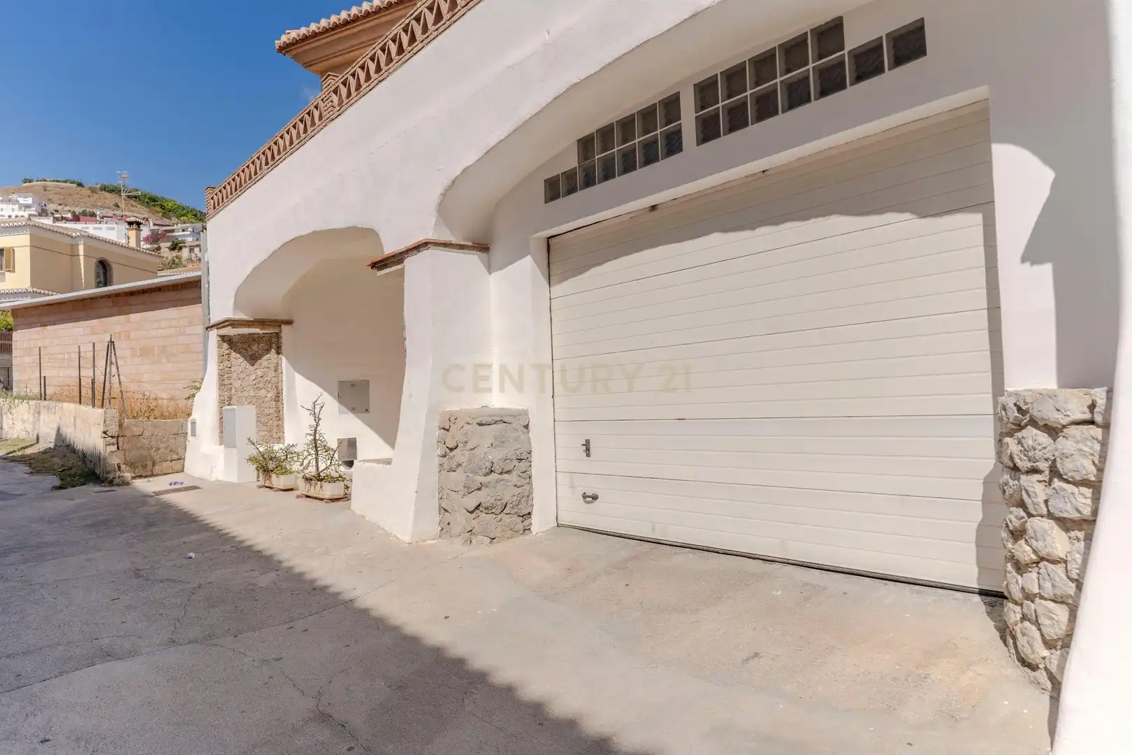 Vista exterior de Casa o chalet en venta en Almuñécar con Piscina