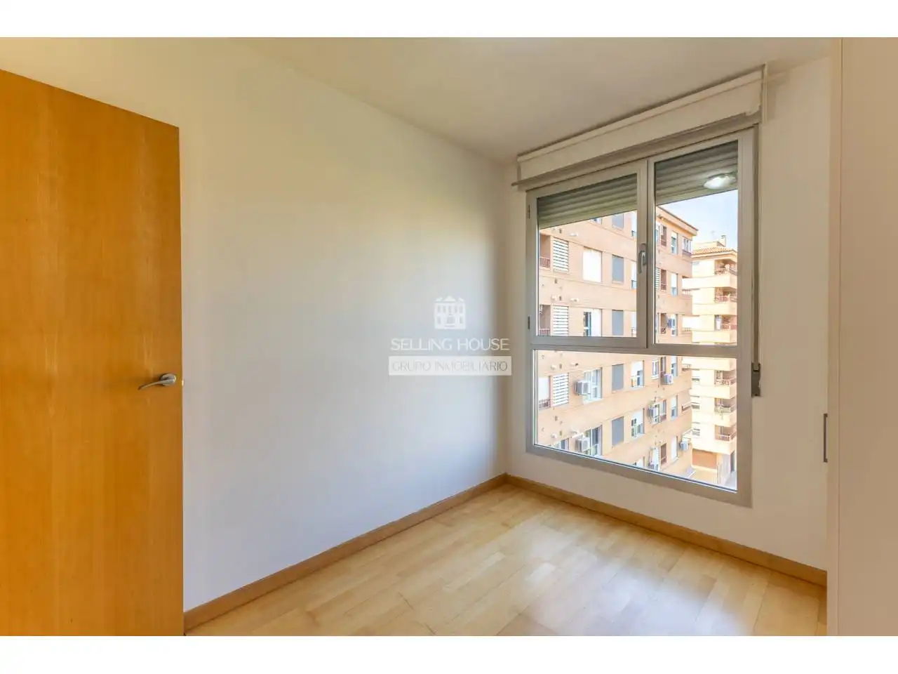 Schlafzimmer von Wohnung zum Verkauf in Valencia mit Klimaanlage, Heizung und Parkett