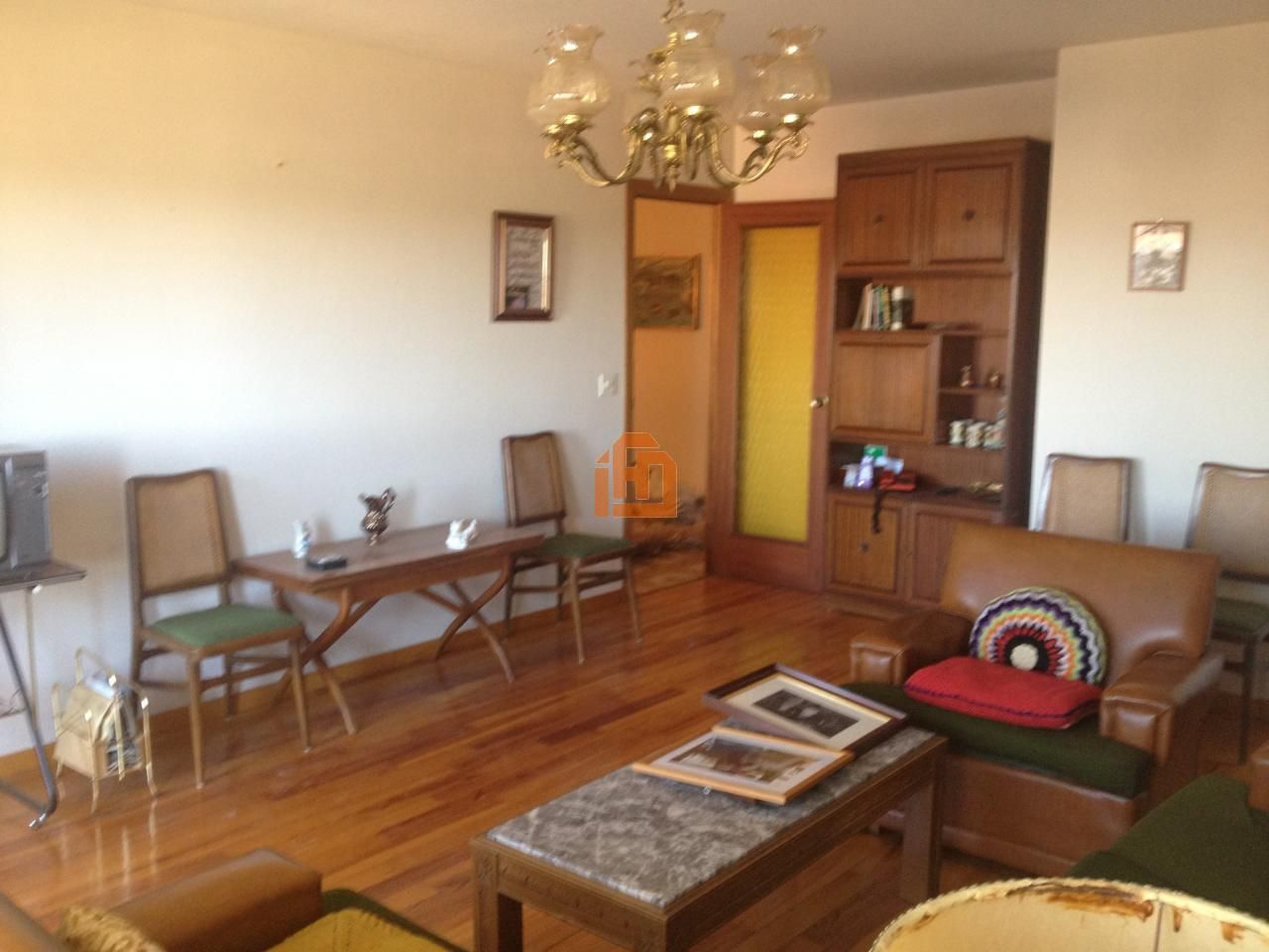 Sala d'estar de Apartament en venda en Hospital de Órbigo amb Calefacció, Terrassa i Moblat