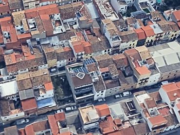 Casa con balcón en venta en Vallada