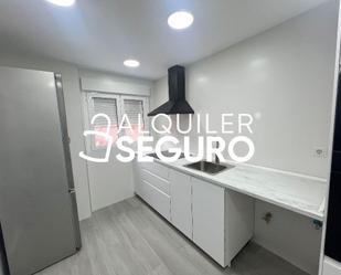 Kitchen of Flat to rent in  Madrid Capital  with Heating and Terrace