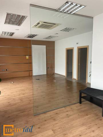 Local comercial en Venta en Calle Candelario en San Bernardo