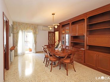 Piso con balcón en venta en Carrer de Josep Gras
