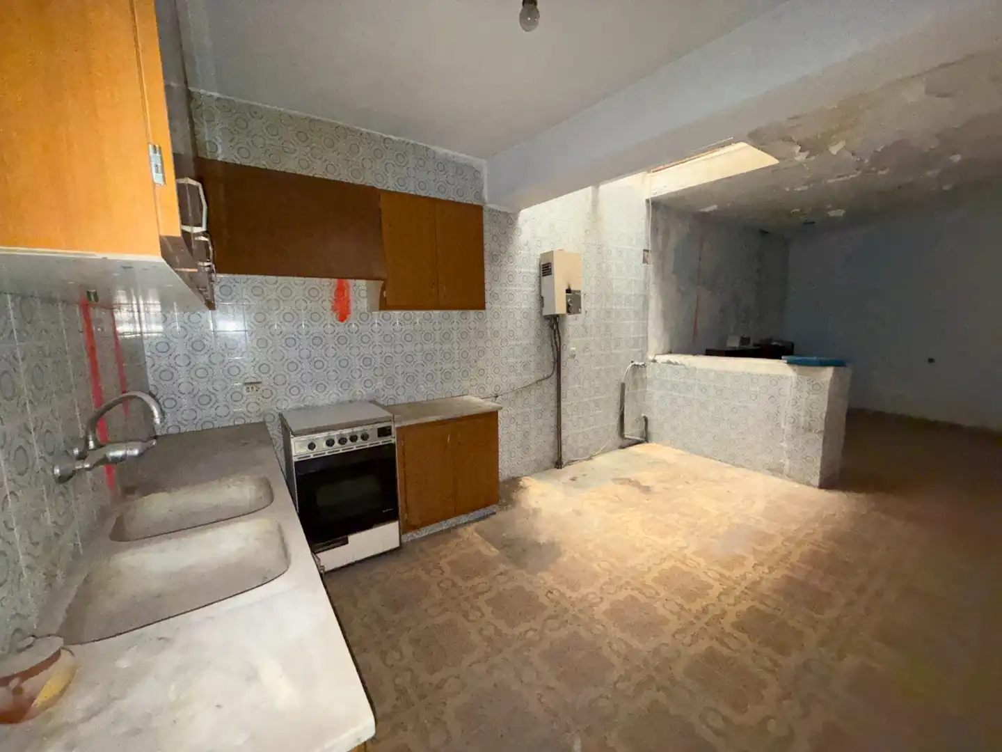 Cuina de Casa adosada en venda en Castellón de la Plana / Castelló de la Plana amb Terrassa i Traster