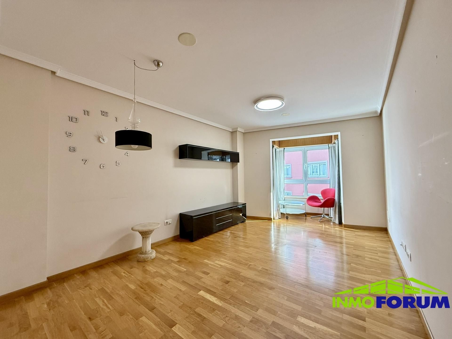 Sala d'estar de Pis en venda en A Coruña Capital  amb Calefacció i Terrassa