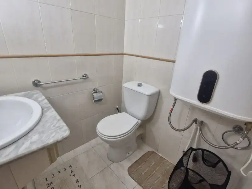 Badezimmer von Wohnung zur Miete in Sada (A Coruña)