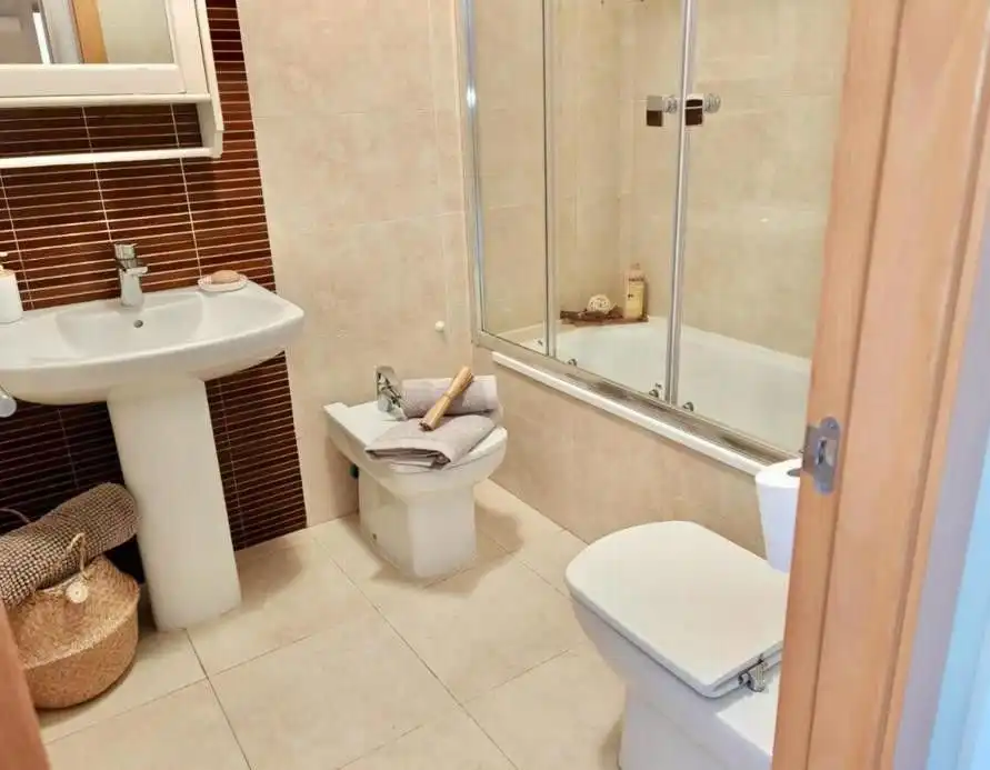 Bathroom of Apartments for rent in Vélez-Málaga  with Community pool