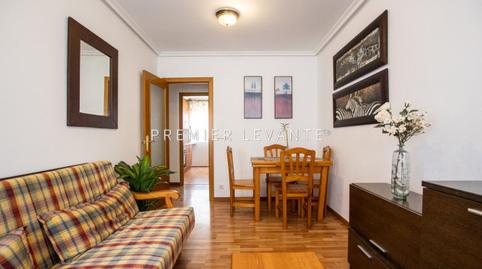 Photo 3 of Flat to rent in Calle Profesores Hermanos Muñoz, San Fernando - Princesa Mercedes, Alicante