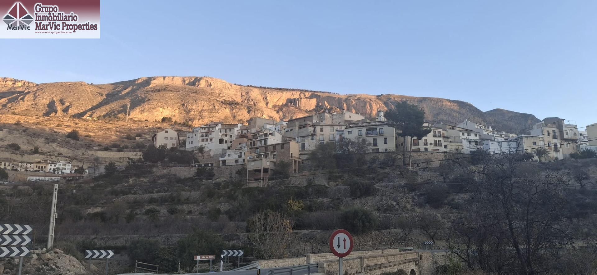 Vista exterior de Casa o xalet en venda en Sella amb Terrassa