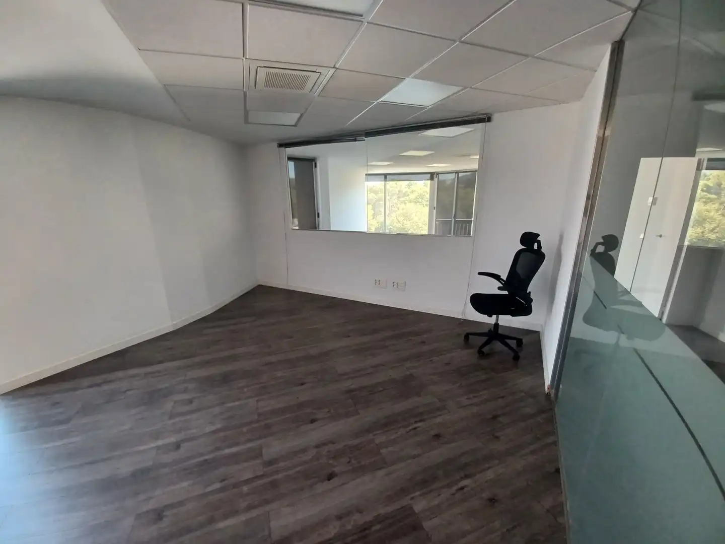 Bureau à louer à Zona Nord, imagen 3