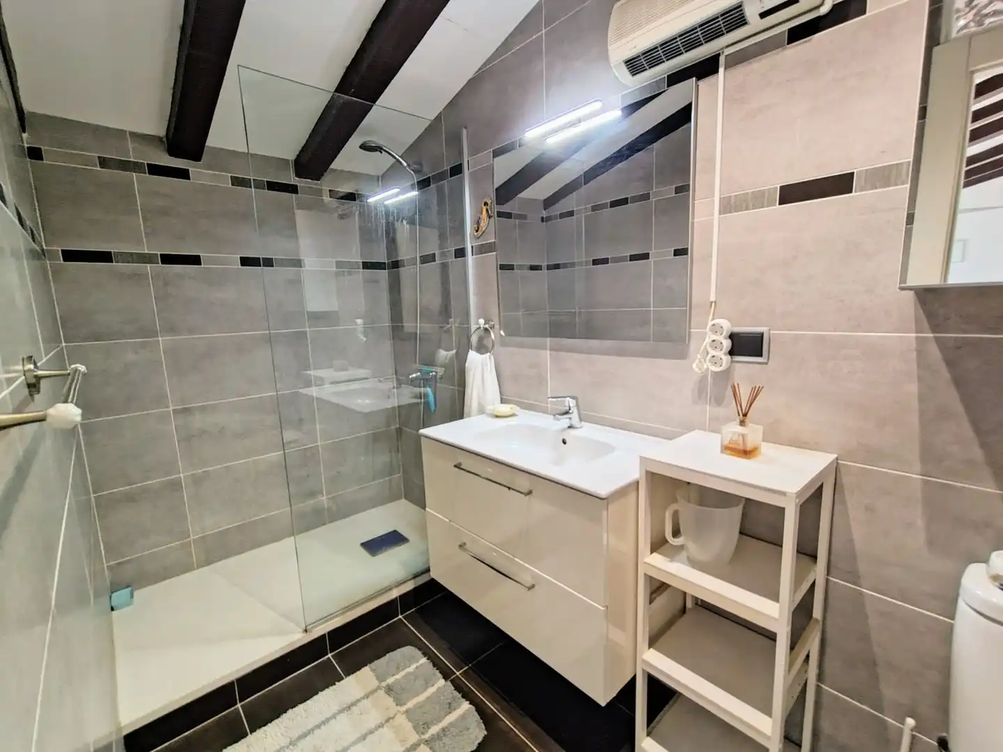 Baño de Casa o chalet en venta en L'Alfàs del Pi con Aire acondicionado, Calefacción y Terraza